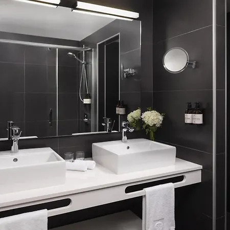 Nh Collection Gran De Hotel 4*