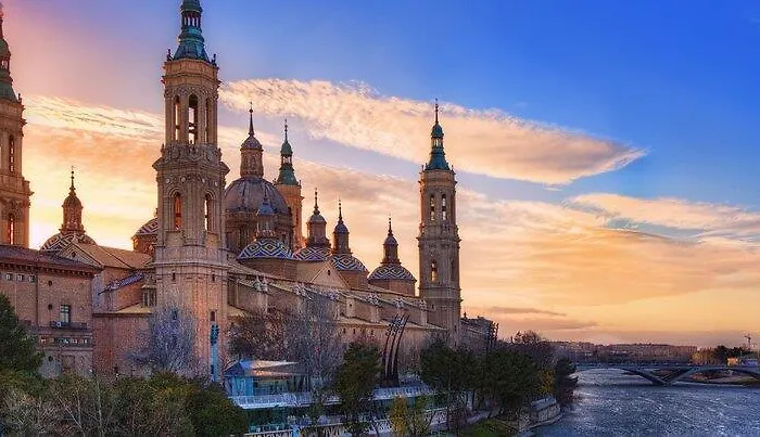 Nh Collection Gran De Hotel 4*